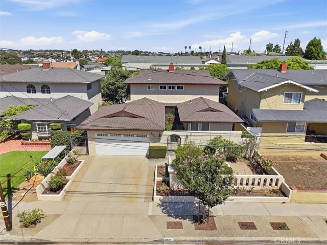 House front Overview