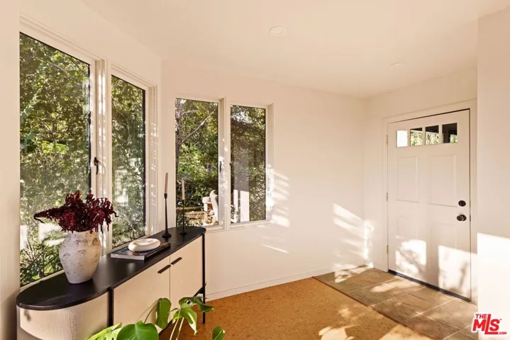 4016 Cumberland Avenue, Los Angeles, California 90027 — photo 5