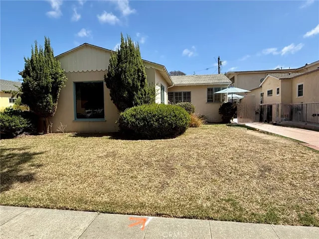 3246 Cerritos, Signal Hill, California 90755 — photo 4