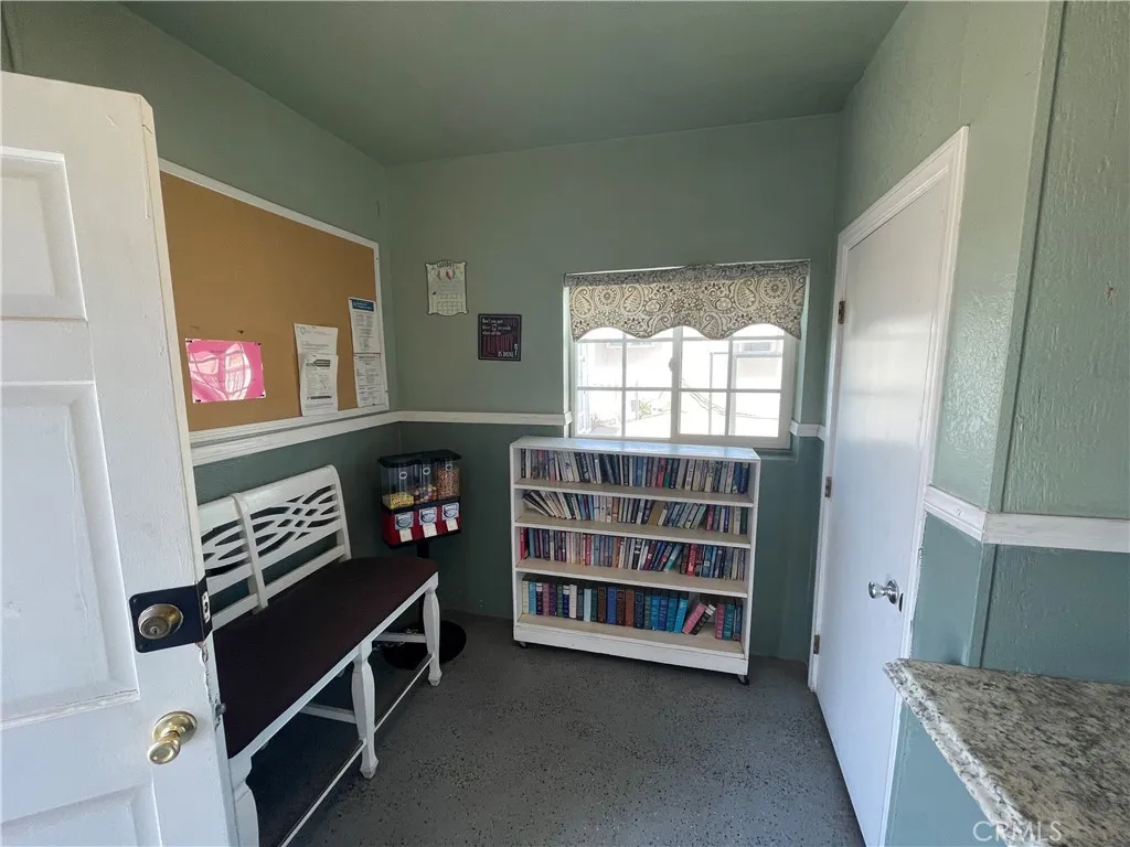 Laundry - book nook Laundry - book nook
