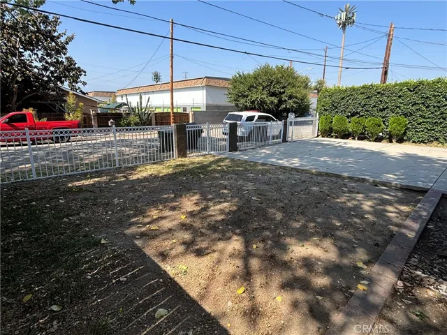 885 San Jacinto, San Bernardino, California 92408 — photo 5