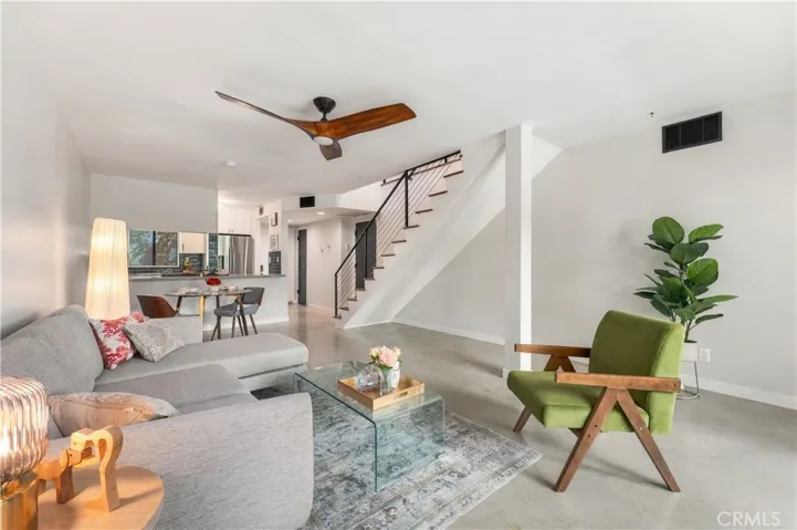 15207 Magnolia Boulevard 119, Sherman Oaks, California 91403 — photo 4