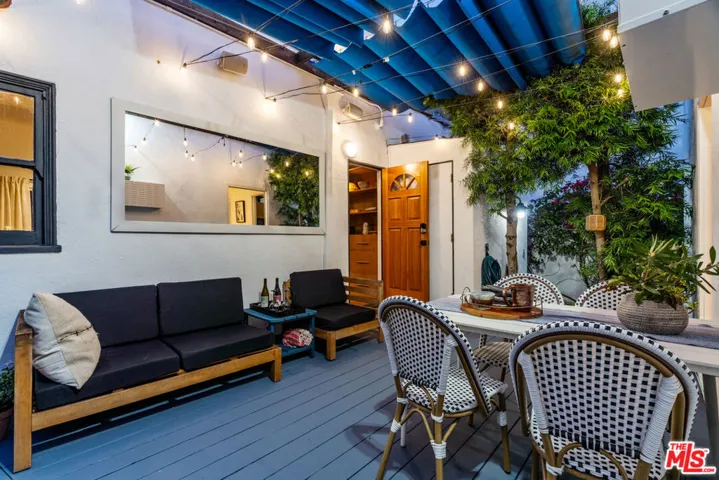 225 Carroll Canal, Los Angeles, California 90291 — photo 5