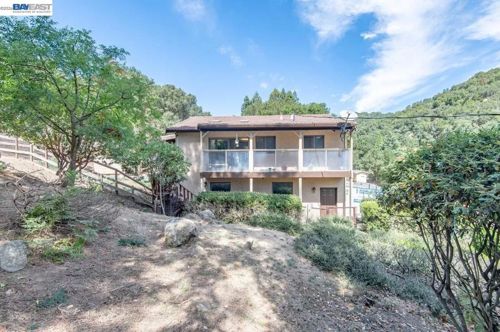 Detached ADU with 2 car garage all permitted Detached ADU with 2 car garage all permitted
