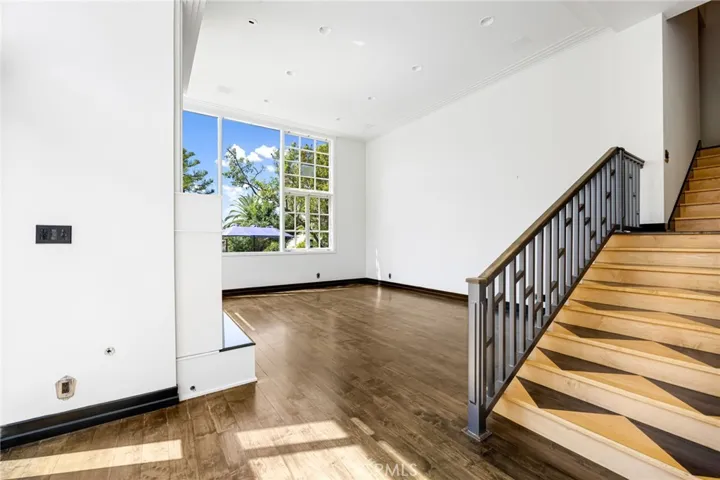 4119 Dundee, Los Angeles, California 90027 — photo 4