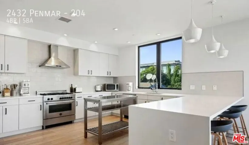 2432 Penmar Avenue 204, Los Angeles, California 90291 — photo 4
