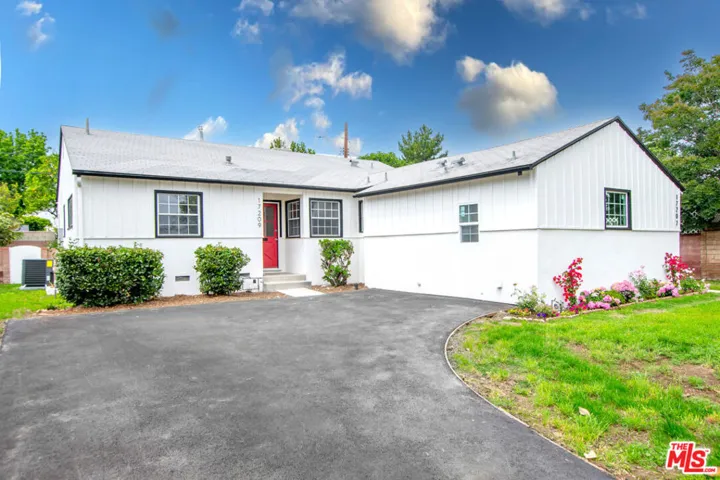 17209 Stagg Street, Van Nuys, California 91406 — photo 5