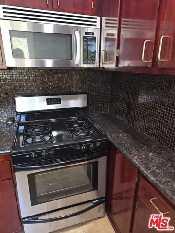 305 S Reeves Drive 305 B, Beverly Hills, California 90212 — photo 5