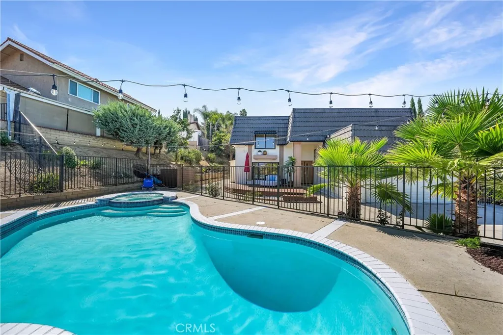 Pool View 7 Pool View 7