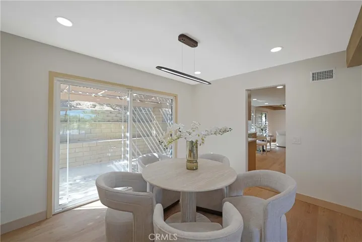 Dinning Room 3