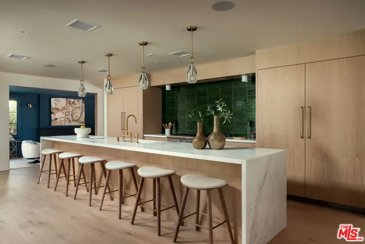 15430 Valley Vista Boulevard, Los Angeles, California 91403 — photo 5