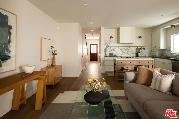 931 S Sycamore Avenue, Los Angeles, California 90036 — photo 4