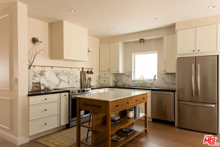 931 S Sycamore Avenue, Los Angeles, California 90036 — photo 5