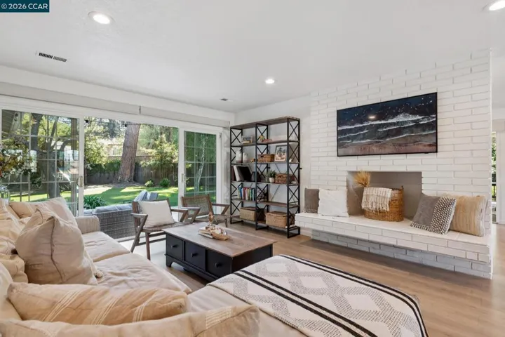 837 Tully Way, Concord, California 94518 — photo 5