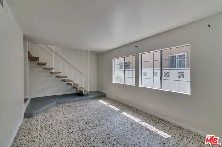 15013 Hartsook Street, Los Angeles, California 91403 — photo 5