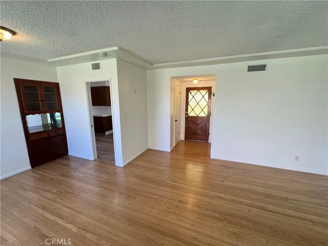 933 W Autumn Drive, Anaheim, California 92805 — photo 5