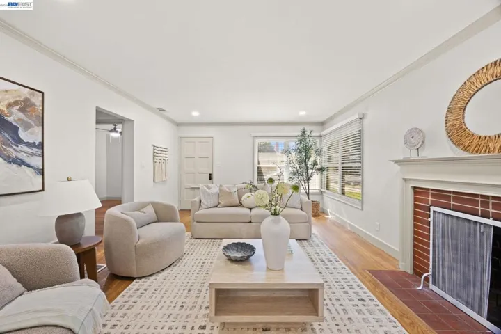 1942 N 6th St, Concord, California 94519 — photo 5