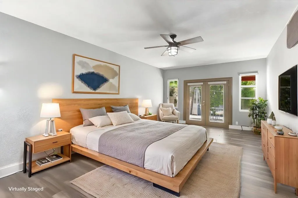 30-web-or-mls-23 virtually staged