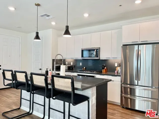27482 Boulderview Way, Valencia, California 91381 — photo 4