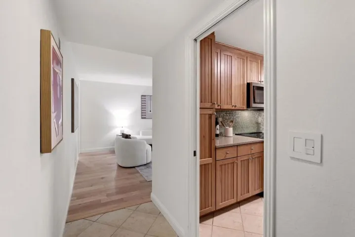 2323 Eastridge Avenue 512, Menlo Park, California 94025 — photo 4