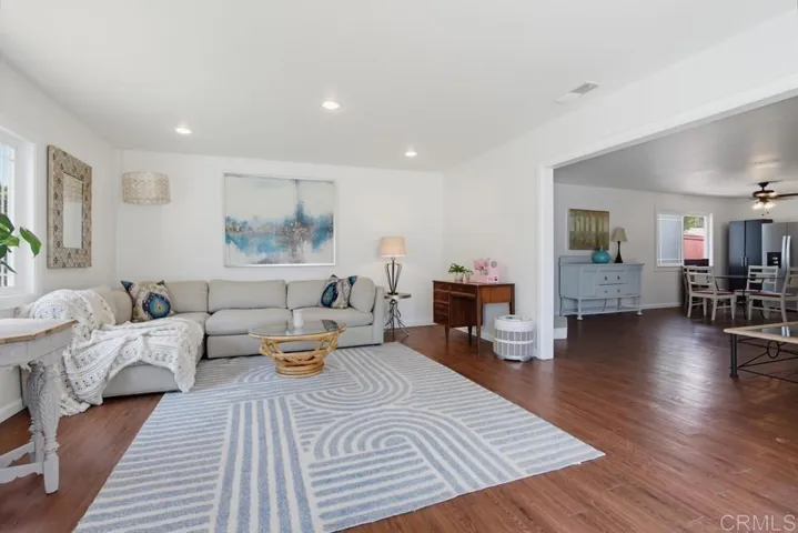 4925 Siesta Drive, Oceanside, California 92057 — photo 5