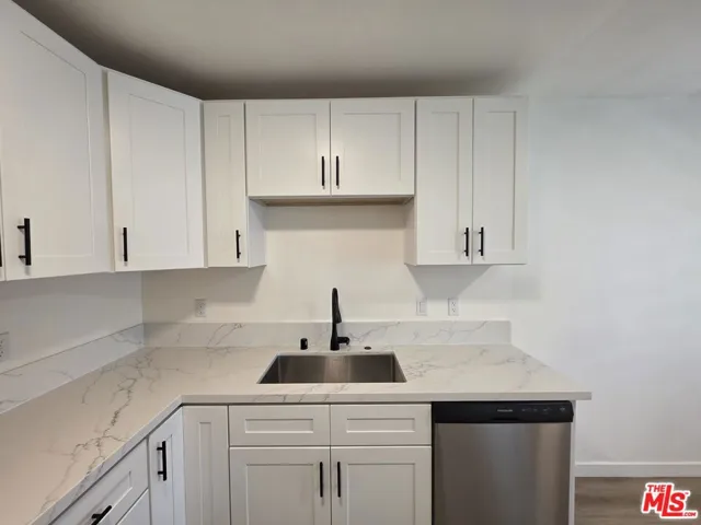 1411 Innes Place 4, Venice, California 90291 — photo 5