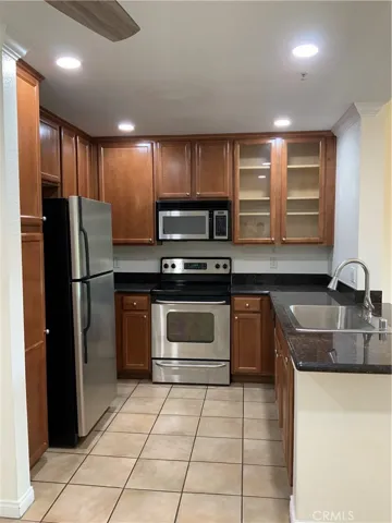 2040 Las Colinas Circle 305, Corona, California 92879 — photo 5