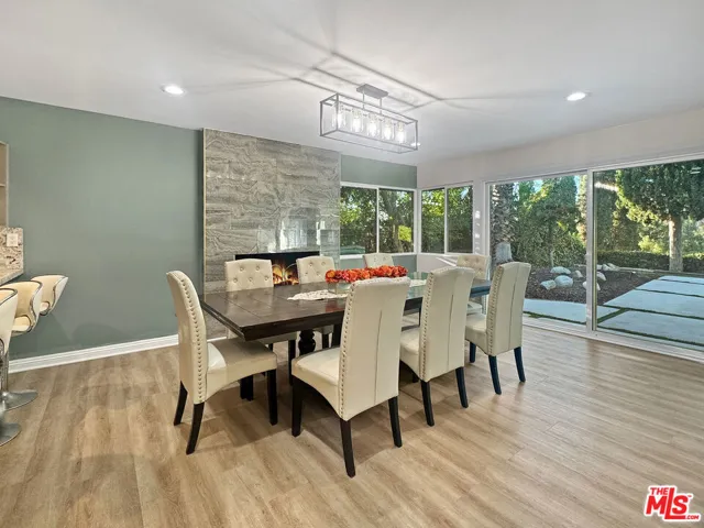 15701 Royal Ridge Road, Los Angeles, California 91403 — photo 5