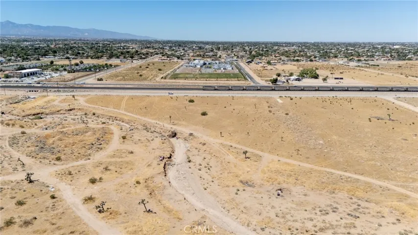 0 E Santa Fe, Hesperia, California 92345 — photo 5