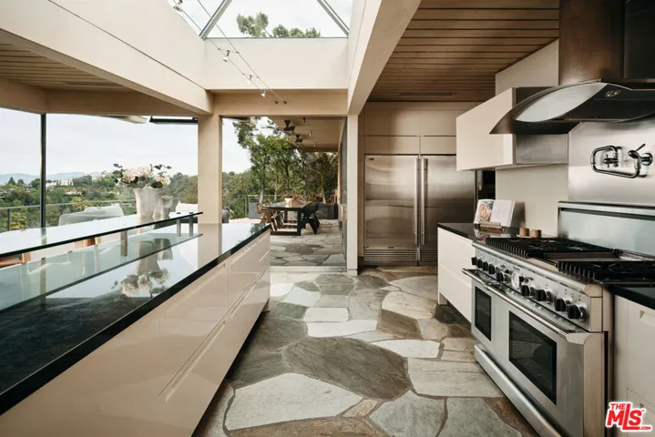 624 Cole Place, Beverly Hills, California 90210 — photo 5