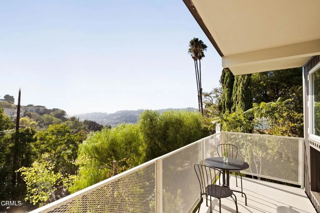 48-web-or-mls-857-montecito-dr