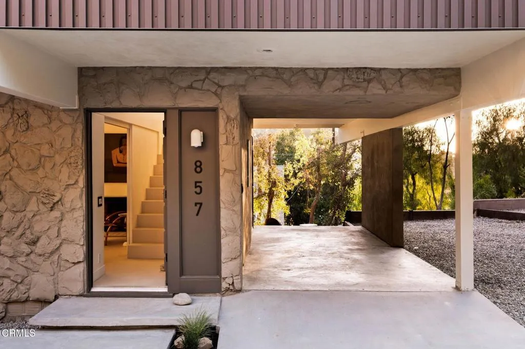 4-web-or-mls-857-montecito-dr