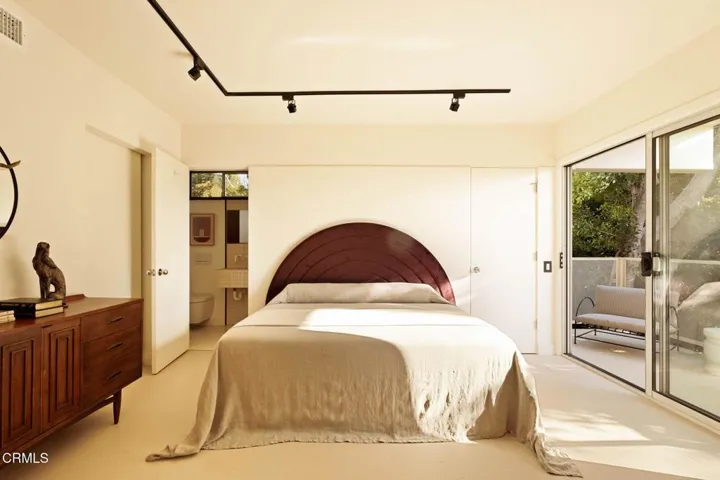 50-web-or-mls-857-montecito-dr