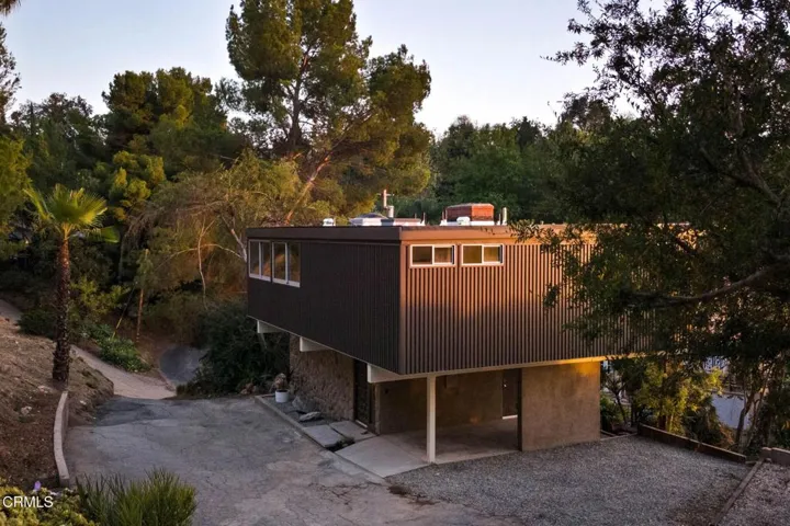 60-web-or-mls-857-montecito-dr