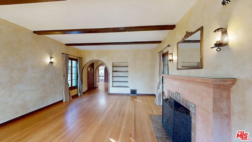 842 E Walnut Avenue, Burbank, California 91501 — photo 5