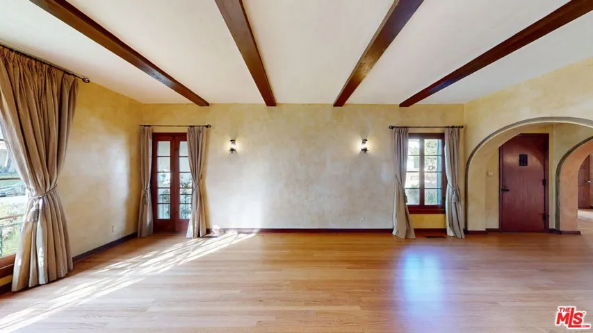 842 E Walnut Avenue, Burbank, California 91501 — photo 4