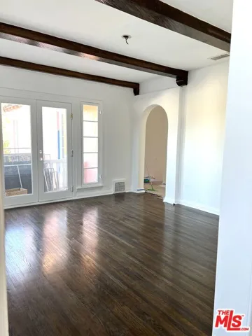 1107 S Sycamore Avenue, Los Angeles, California 90019 — photo 4