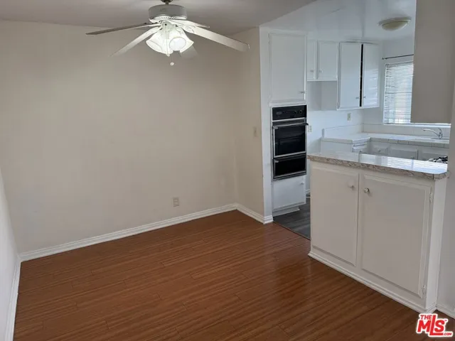 18600 Burbank Boulevard 202, Los Angeles, California 91356 — photo 4