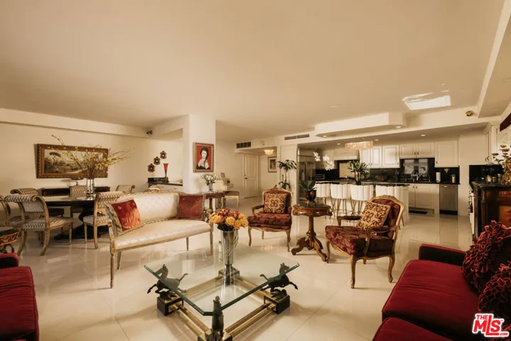 10450 Wilshire Boulevard 4j, Los Angeles, California 90024 — photo 4