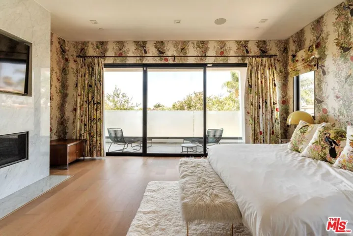 1716 Amherst Avenue, Los Angeles, California 90025 — photo 4