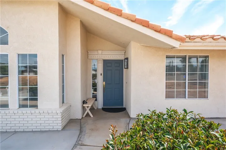 18657 Niles, Hesperia, California 92345 — photo 4