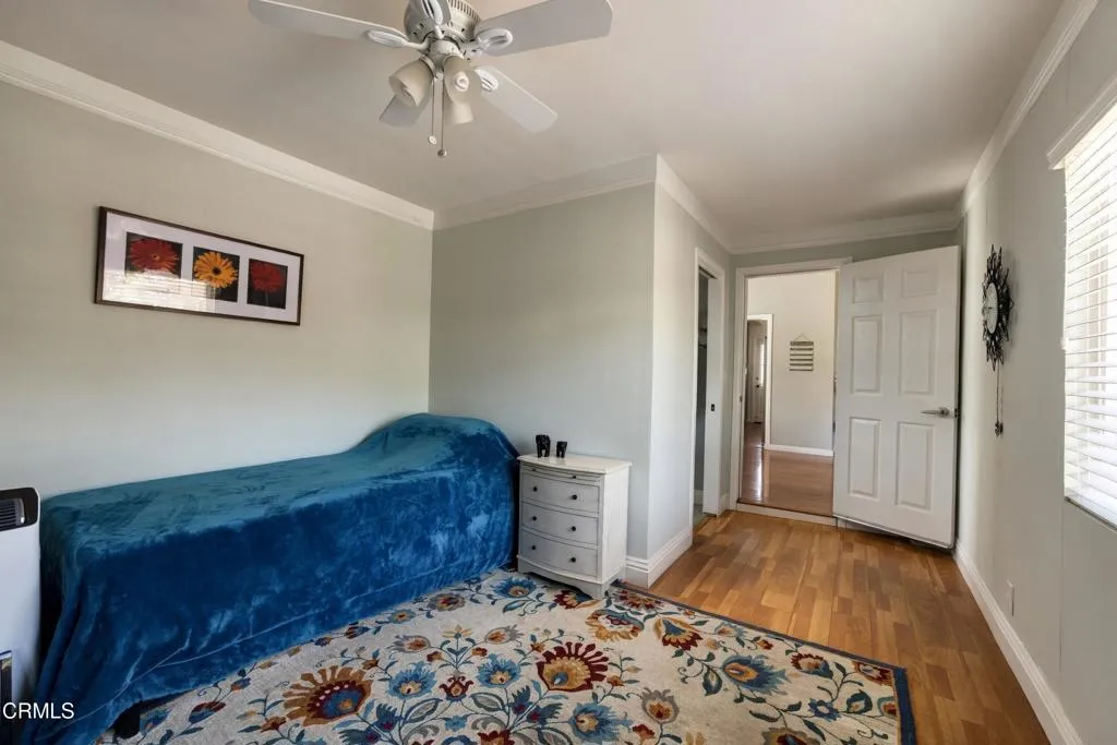 2534 Mary St Montrose 91020 18