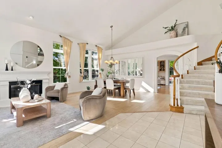 18896 Woodleigh Court, Saratoga, California 95070 — photo 4