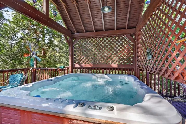 374 Grass Valley Road, Lake Arrowhead, California 92352 — photo 4