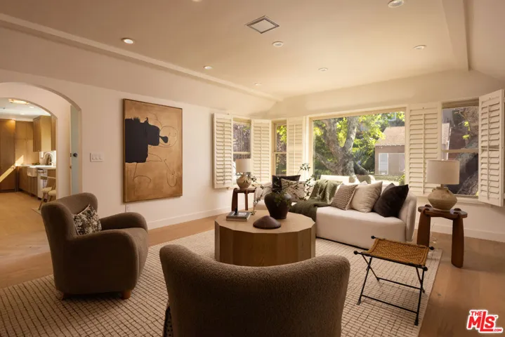 1807 Cochran Place, Los Angeles, California 90019 — photo 4