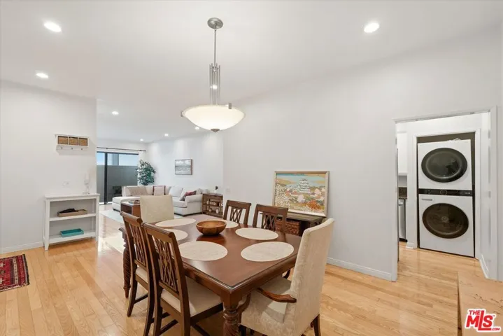 11947 Dorothy Street 203, Los Angeles, California 90049 — photo 4