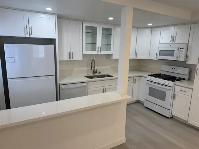 521 Concord Street 201, Glendale, California 91203 — photo 4