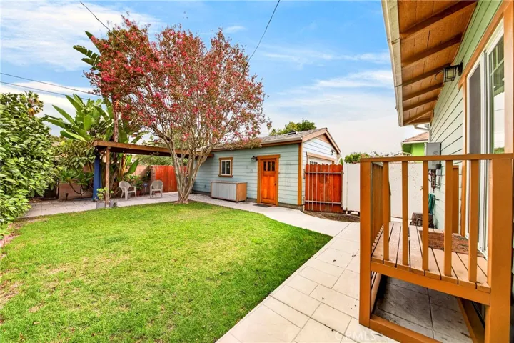 1705 W 52nd, Los Angeles, California 90062 — photo 5