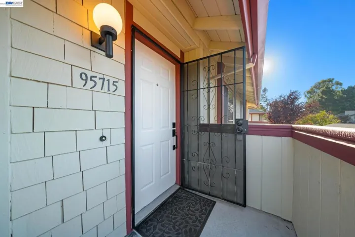 957 Cheryl Ann Cir 15, Hayward, California 94544 — photo 5