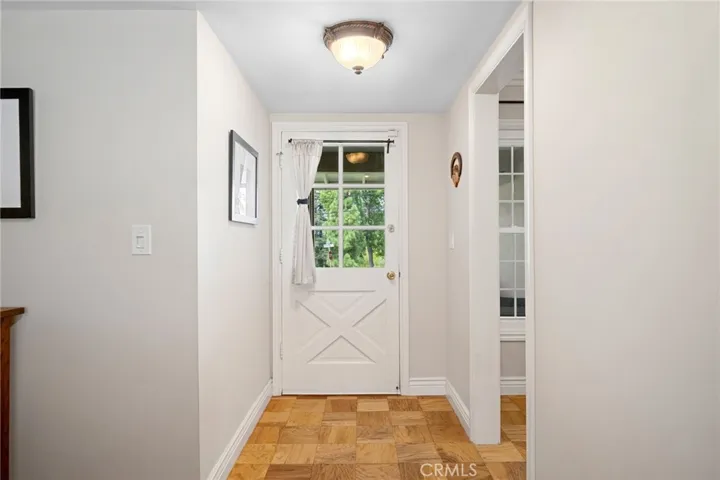 3948 Markridge Road, Glendale, California 91214 — photo 4